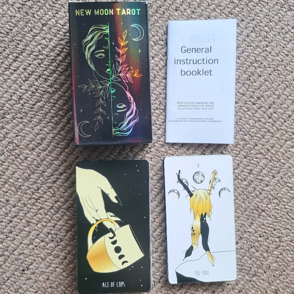 The New Moon Tarot A 78-Card Deck